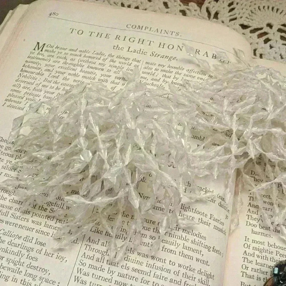 Pair of vintage 1950s sparkle clip on earrings - Picture 6 of 8